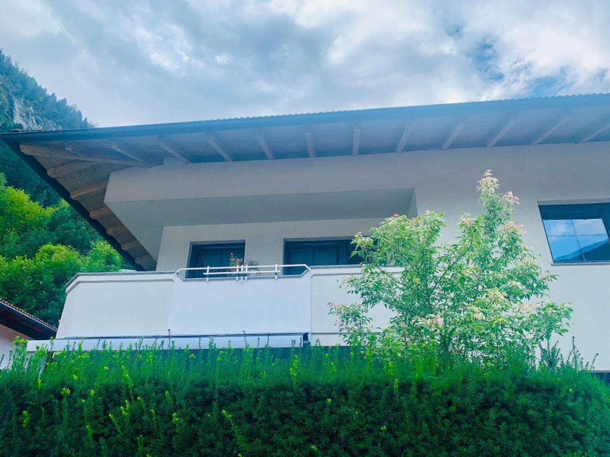 Apart Haus Bella Mayrhofen Exterior foto